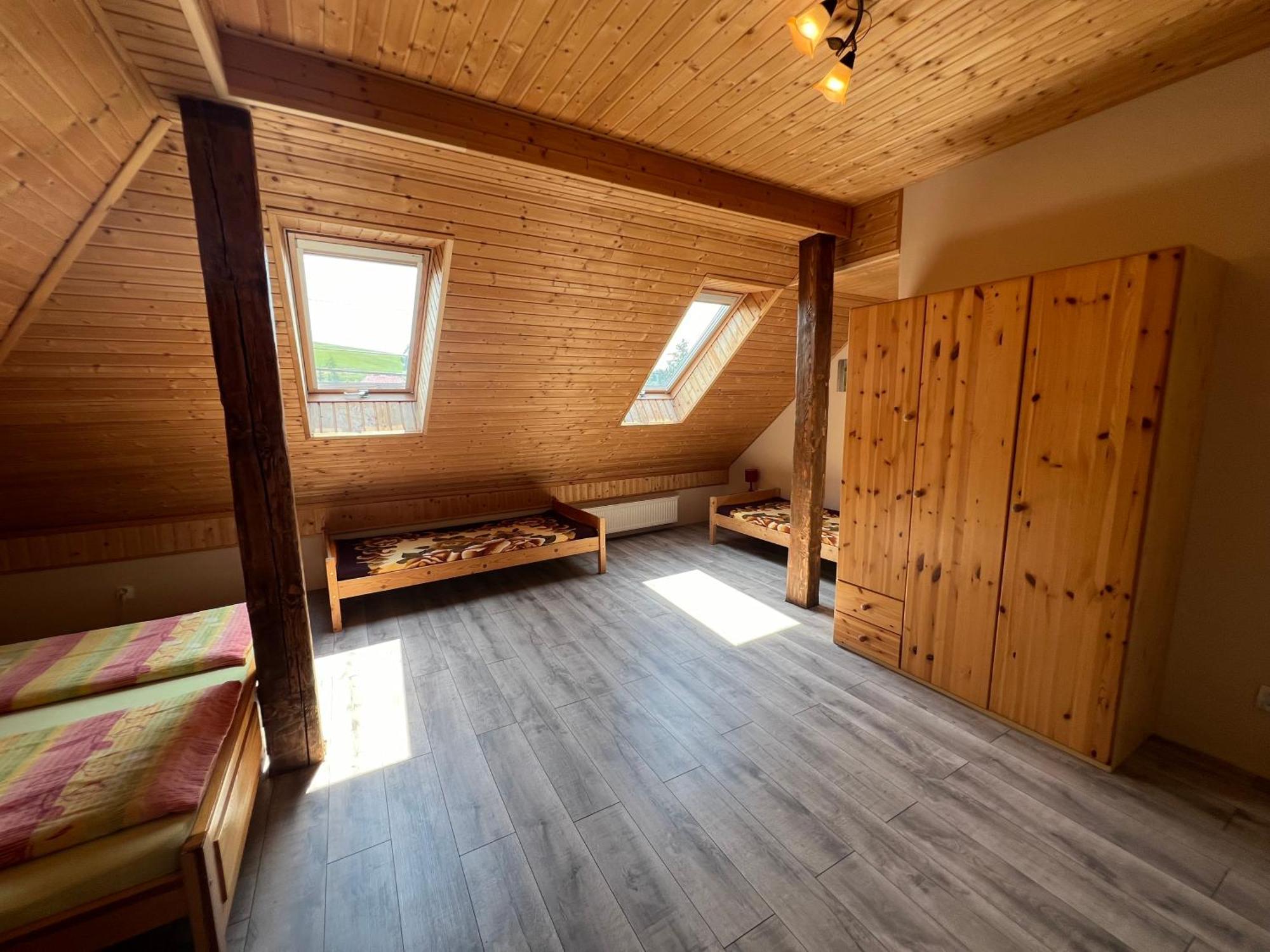 Privat 66 Apartment Liptovsky Trnovec Bagian luar foto